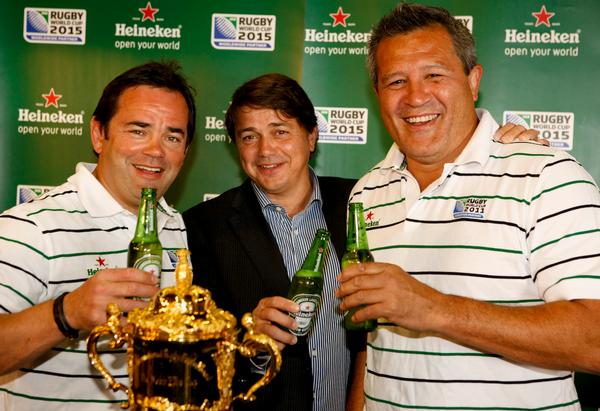 Heineken ambassadors celebrate the RWC2015 sponsorship announcement. From L-R: Will Carling, Hans Erik Tuijt (Heineken) and Zinzan Brooke.
